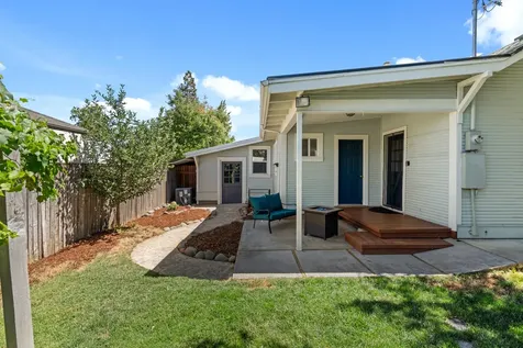 708 S Peach Street Medford OR 97501