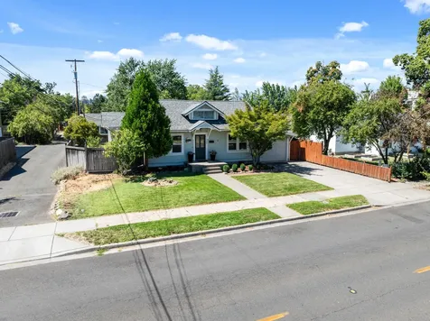 708 S Peach Street Medford OR 97501