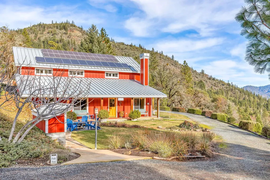 2742 Birdseye Creek Road Gold Hill OR 97525