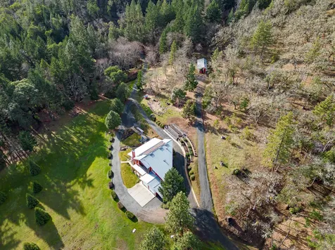 2742 Birdseye Creek Road Gold Hill OR 97525