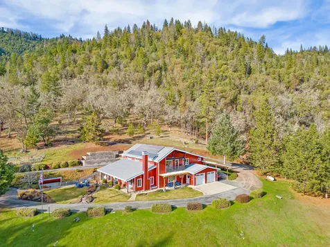 2742 Birdseye Creek Road Gold Hill OR 97525