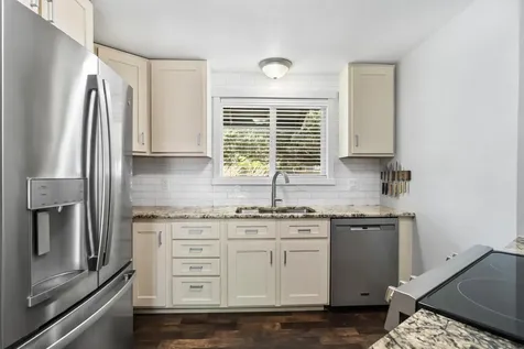 742 SE Sun Lane Bend OR 97702