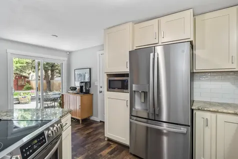 742 SE Sun Lane Bend OR 97702