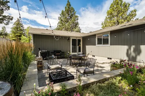 742 SE Sun Lane Bend OR 97702