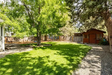 742 SE Sun Lane Bend OR 97702