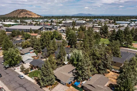 742 SE Sun Lane Bend OR 97702