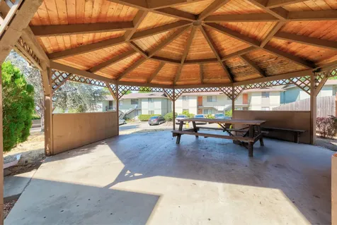 431 NE Silverwood Place Grants Pass OR 97526