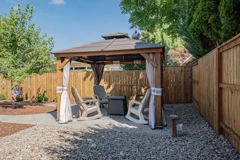 203 Bellerive Drive Eagle Point OR 97524