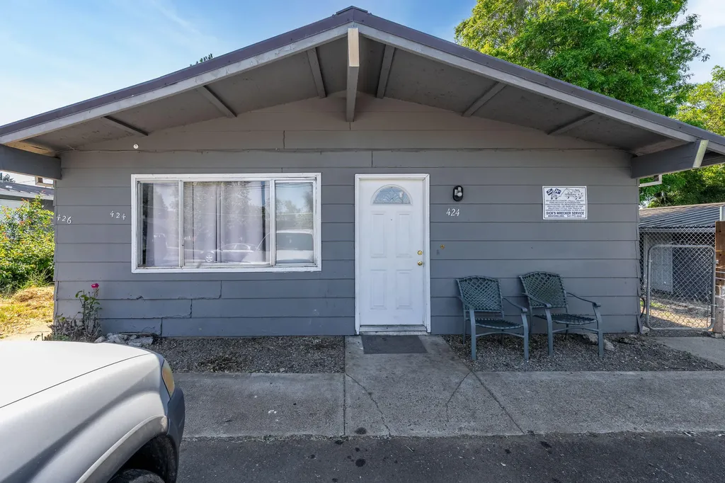 424 -426 S Columbus Avenue Medford OR 97501