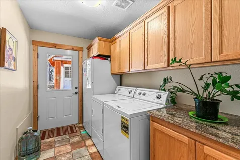 785 Crow Road Merlin OR 97532