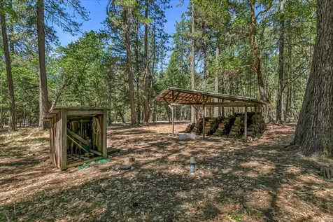 785 Crow Road Merlin OR 97532