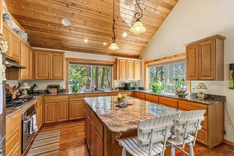 785 Crow Road Merlin OR 97532