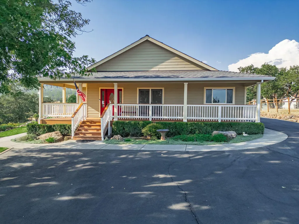 60 Wedgewood Drive Eagle Point OR 97524