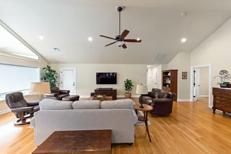 60 Wedgewood Drive Eagle Point OR 97524