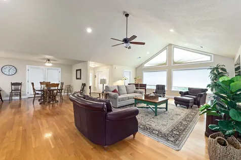 60 Wedgewood Drive Eagle Point OR 97524