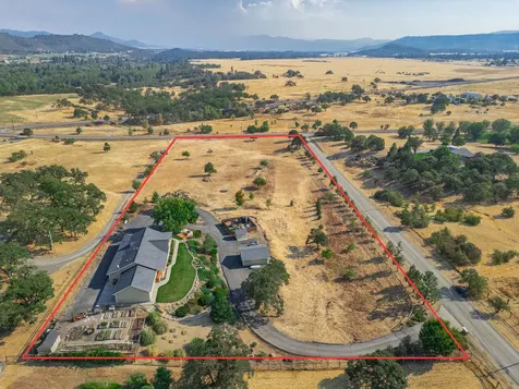 60 Wedgewood Drive Eagle Point OR 97524