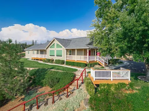 60 Wedgewood Drive Eagle Point OR 97524