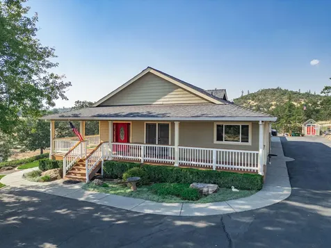 60 Wedgewood Drive Eagle Point OR 97524