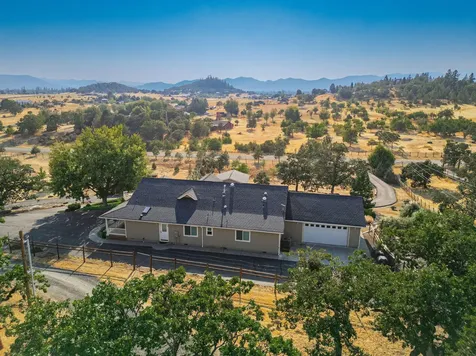 60 Wedgewood Drive Eagle Point OR 97524