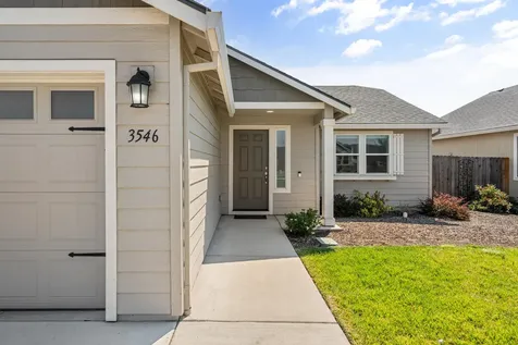 3546 Durst Street Medford OR 97504