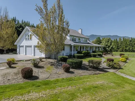 206 Blue Water Lane Grants Pass OR 97527