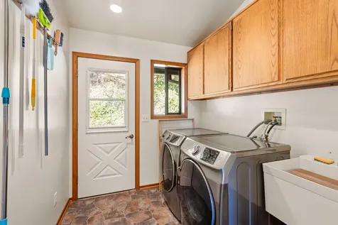 694 Timberlake Drive Ashland OR 97520