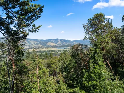 694 Timberlake Drive Ashland OR 97520