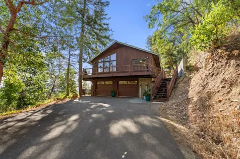 694 Timberlake Drive Ashland OR 97520