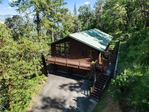 694 Timberlake Drive Ashland OR 97520