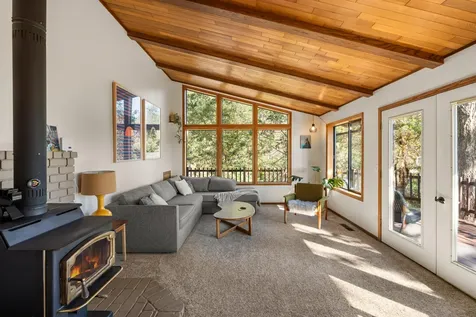 694 Timberlake Drive Ashland OR 97520
