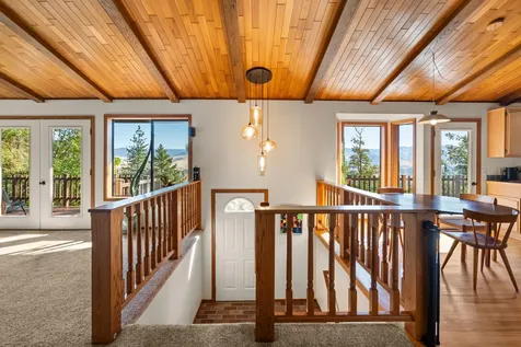 694 Timberlake Drive Ashland OR 97520
