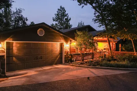 981 Wild Plum Alley Klamath Falls OR 97601