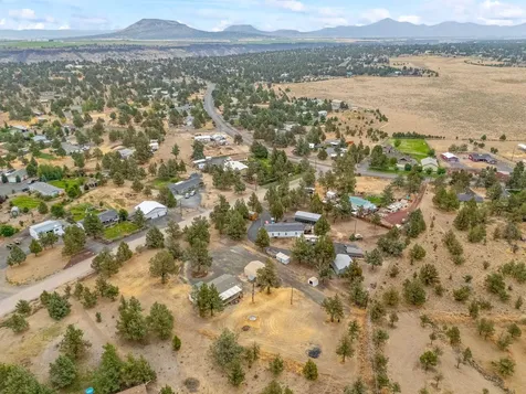 9291 Geneva View Road Terrebonne OR 97760
