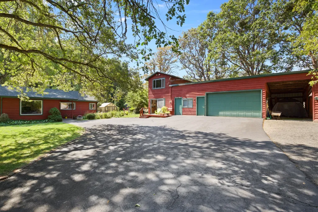 3808 Andrews Road Medford OR 97501