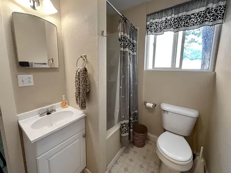 3808 Andrews Road Medford OR 97501