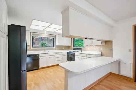 1015 Oneida Circle Ashland OR 97520