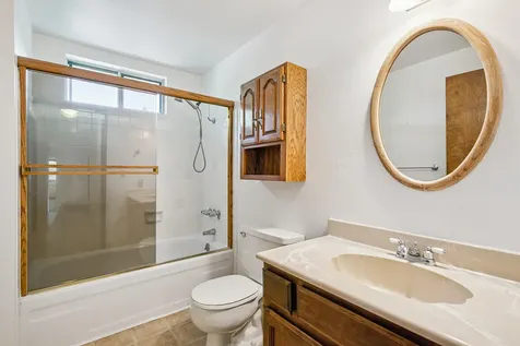 1015 Oneida Circle Ashland OR 97520