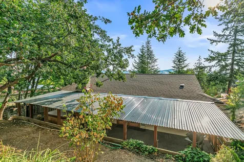 1015 Oneida Circle Ashland OR 97520