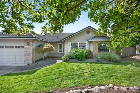 2209 Gene Cameron Way Medford OR 97504