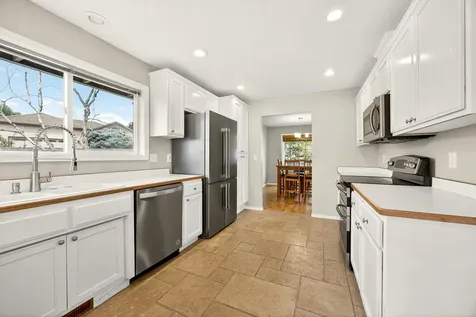 2209 Gene Cameron Way Medford OR 97504