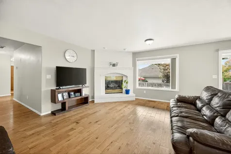 2209 Gene Cameron Way Medford OR 97504