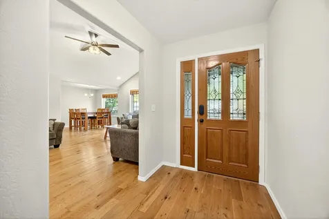 2209 Gene Cameron Way Medford OR 97504