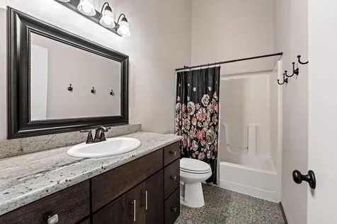 1595 S Columbus Avenue Medford OR 97501