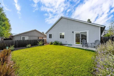 1595 S Columbus Avenue Medford OR 97501