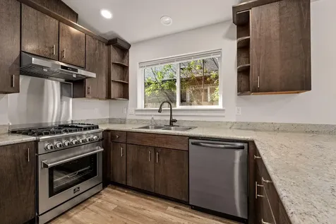 1595 S Columbus Avenue Medford OR 97501