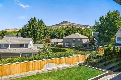 468 Sterling Point Court Medford OR 97504