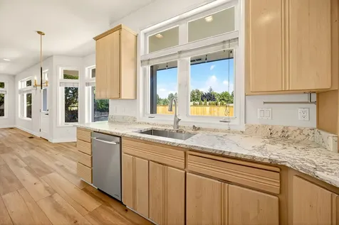 468 Sterling Point Court Medford OR 97504