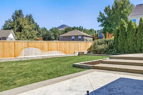 468 Sterling Point Court Medford OR 97504