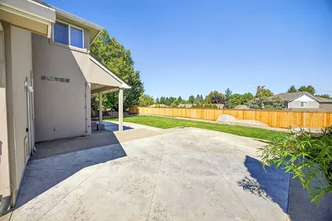 468 Sterling Point Court Medford OR 97504