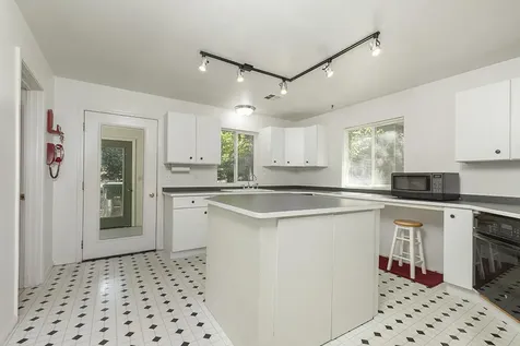 781 Cheney Creek Road Grants Pass OR 97527
